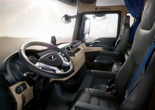 4-man-tgx-efficientline-3-8