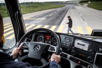 Mercedes-Benz Actros 2