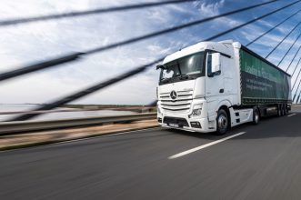 Fahrvergleich Mercedes-Benz Actros 1845