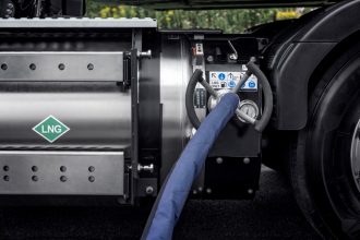 Volvo LNG (1) (Medium)