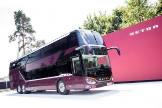 Weltpremiere: Neuer Setra Doppelstockbus setzt Benchmark bei Verbrauch, Komfort und Sicherheit