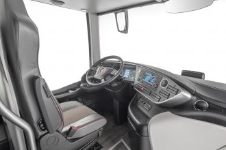 Weltpremiere: Der neue Setra Doppelstockbus S 531 DT der TopClass 500