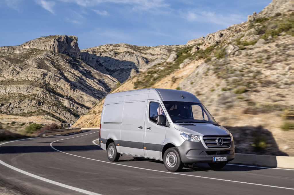 Mercedes-Benz Sprinter Kastenwagen – Exterieur, Brillantsilber Metallic, Hinterradantrieb Mercedes-Benz Sprinter panel van – Exterior, brilliant silver metallic, Rear-wheel drive