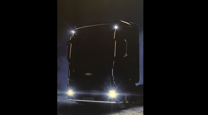 ford_cargo_2018