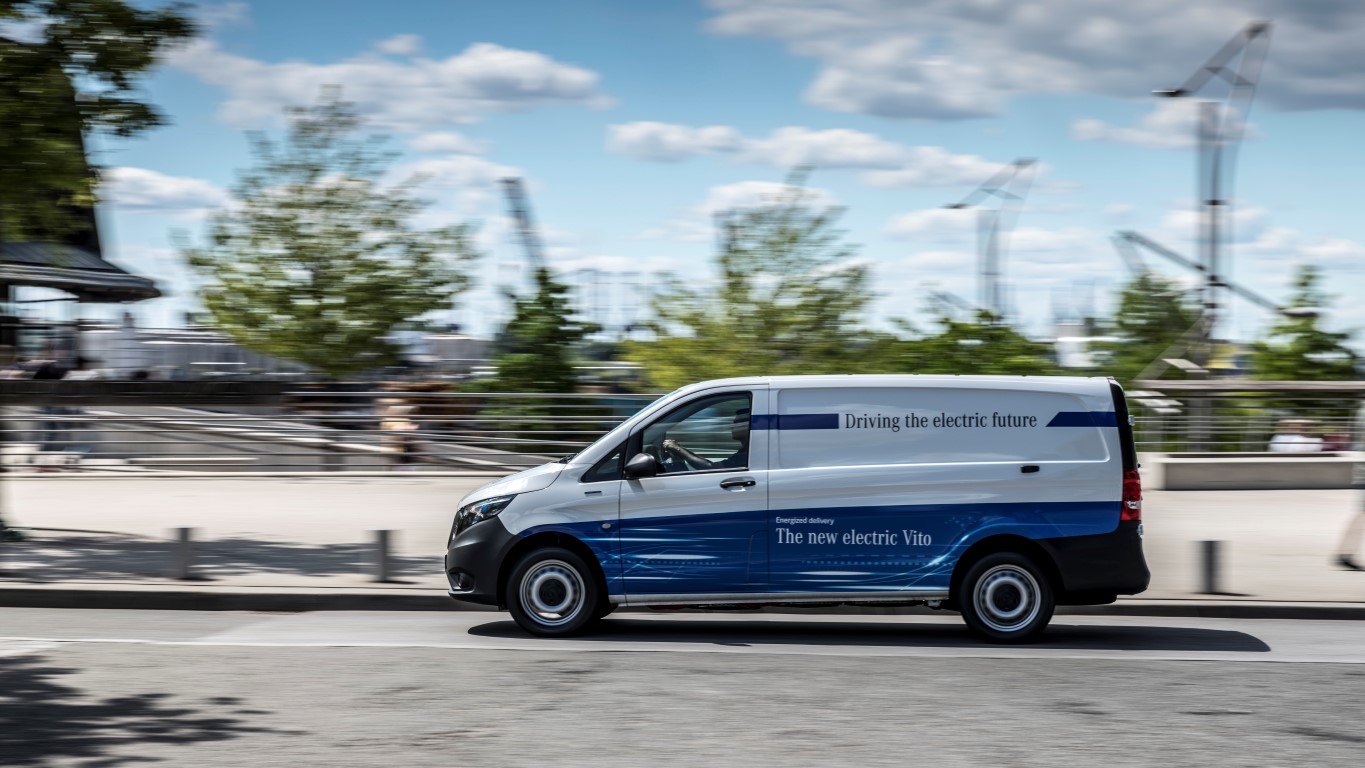 eDrive@VANs next level: Lokal emissionsfreie Mobilität im Praxischeck: eVito und eSprinter fit für den urbanen Einsatz