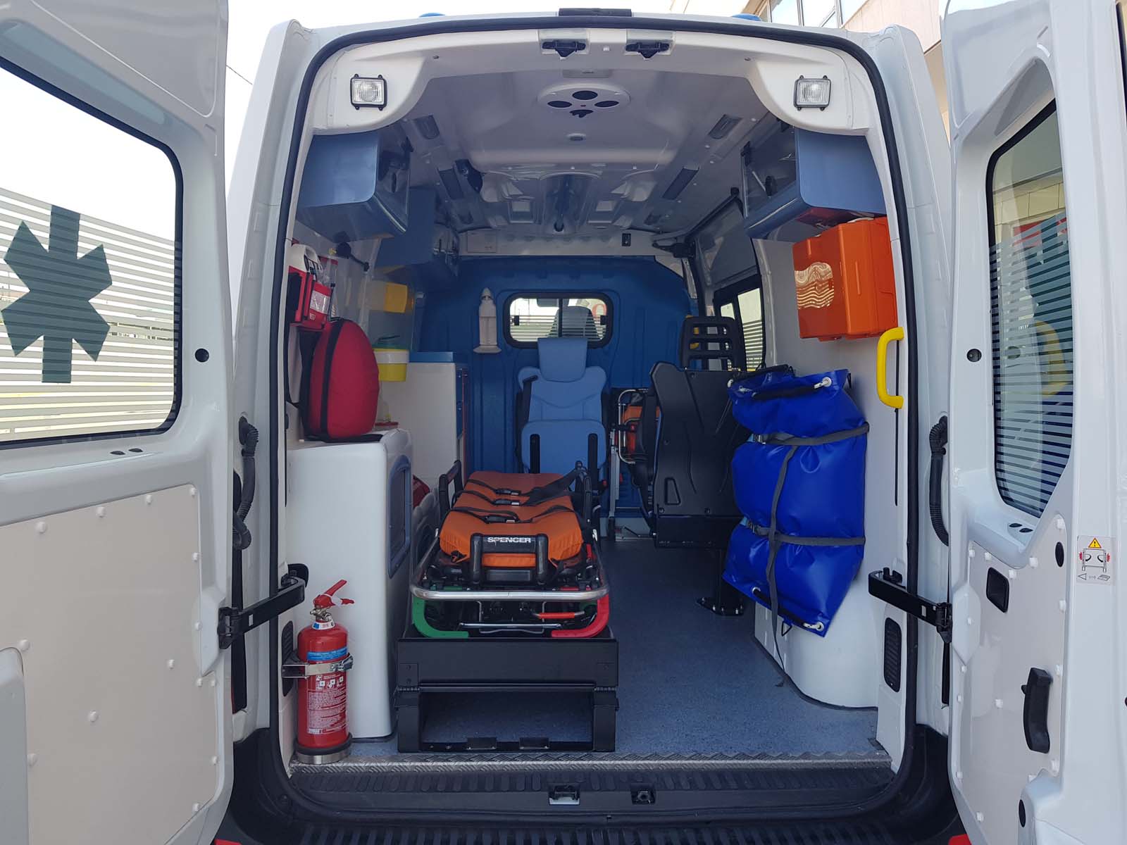 NV400 Amb (15)