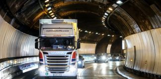 Επαγγελματίες οδηγοί : Οι τελευταίοι «ελεύθεροι» άνθρωποι της Ευρώπης