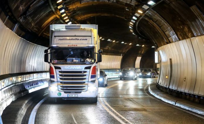 Επαγγελματίες οδηγοί : Οι τελευταίοι «ελεύθεροι» άνθρωποι της Ευρώπης