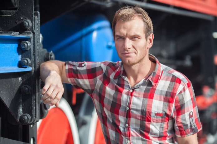 Συναντήσεις Π.Σ.Χ.Ε.Μ. και ομοσπονδιών Φορτηγών Δημοσίας Χρήσης με τον υφυπουργό Μεταφορών