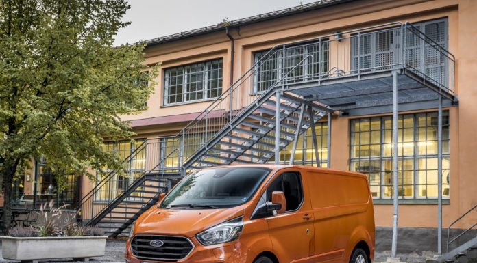 Η μεταφορά στην πρίζα : Ηλεκτροκίνητα ελαφρά επαγγελματικά