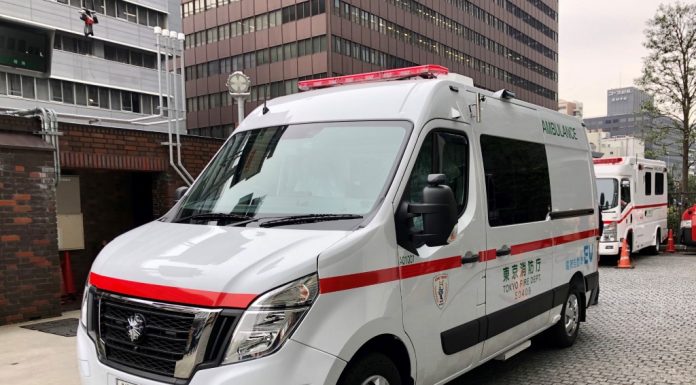 Ασθενοφόρο NV400 μηδενικών εκπομπών απο τη Nissan