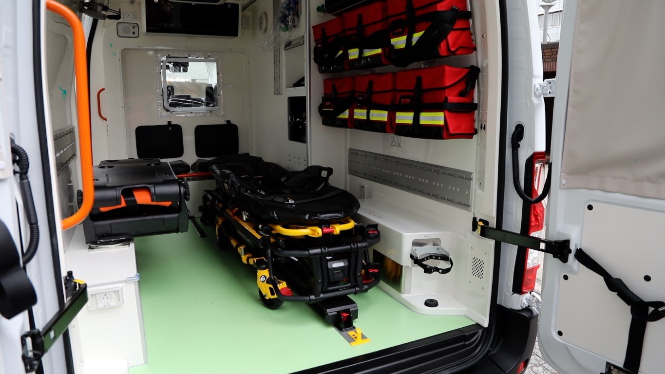 Nissan EV Ambulance Interior (Medium)