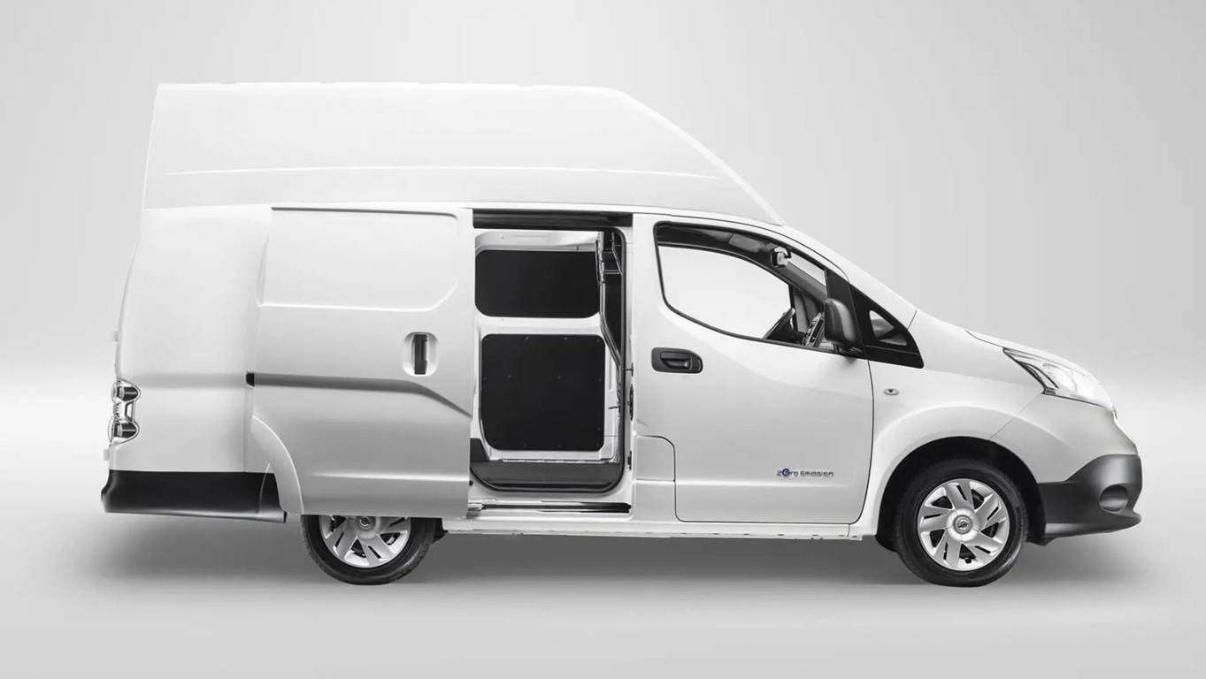 Nissan e-NV200 XL Voltia 4 (Medium)