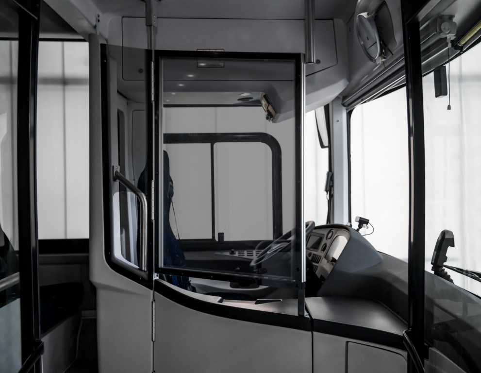 Separation screens in the driver’s area (Medium)