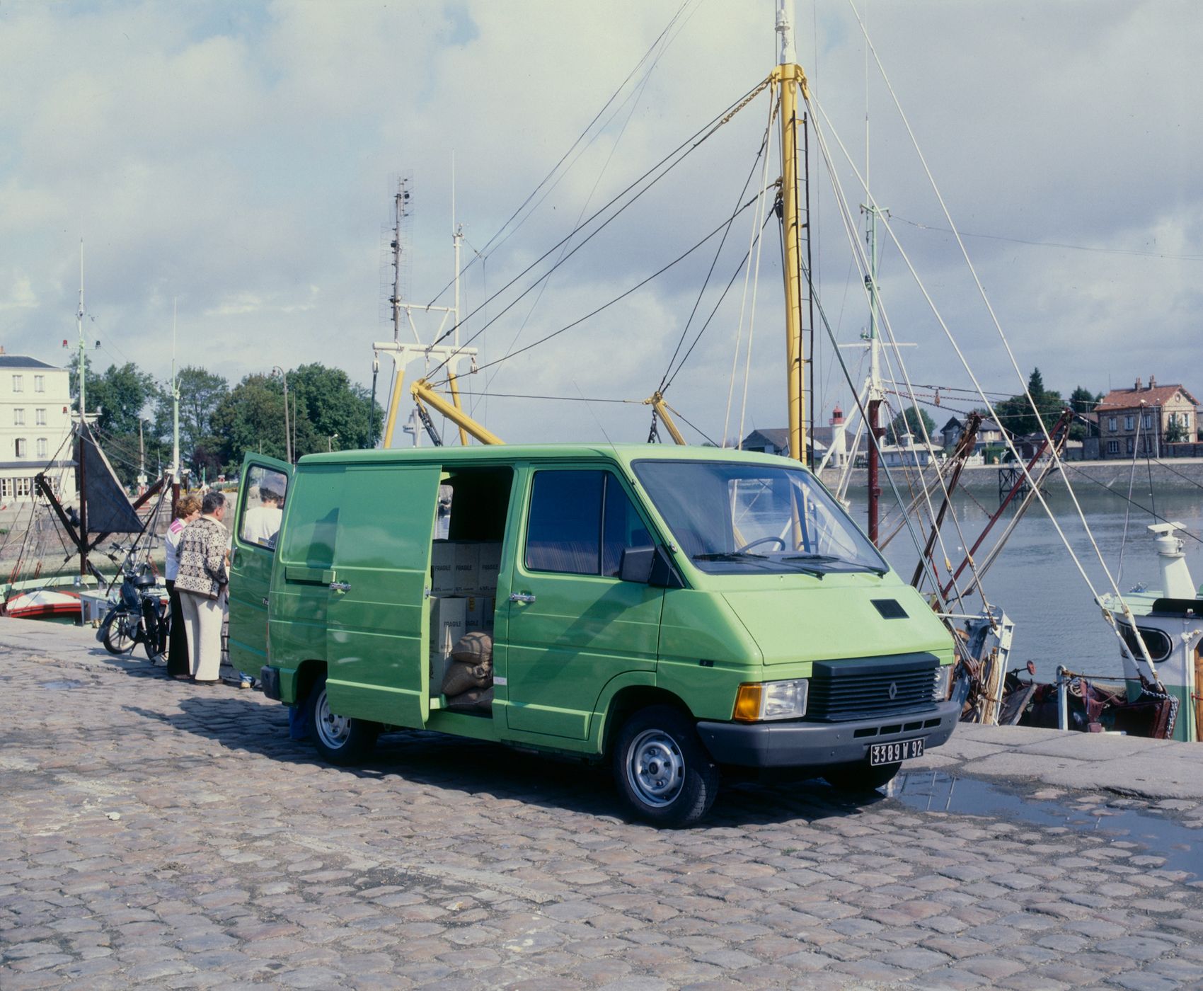2020 - 40 years of Renault TRAFIC_low