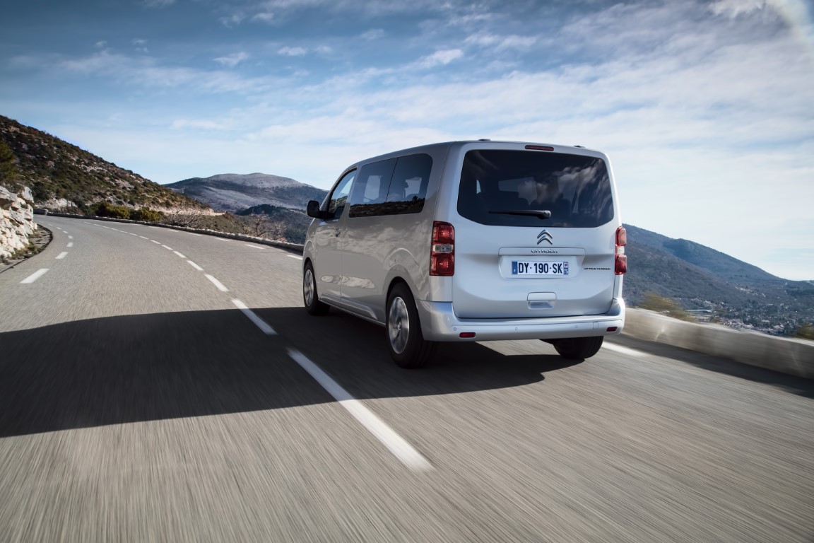 Τα 9θέσια βαν της ελληνικής αγοράς Citroen SpaceTourer Peugeot Traveller (6)