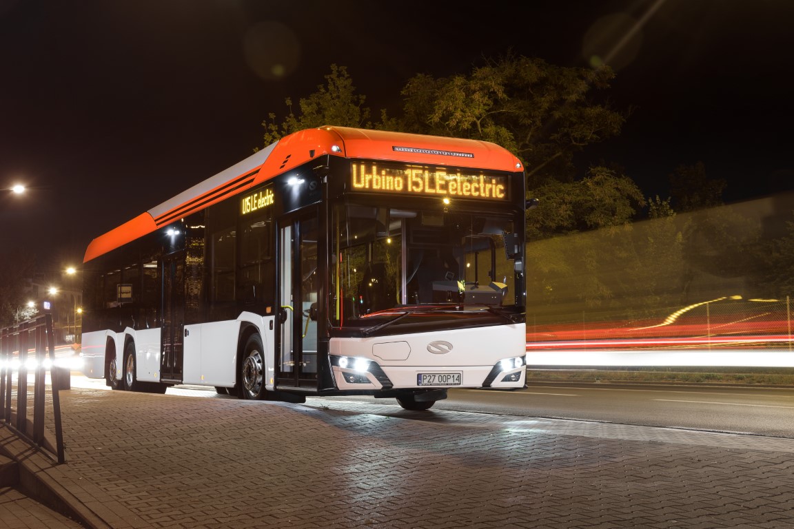 Solaris Urbino15 e (4) (Medium)