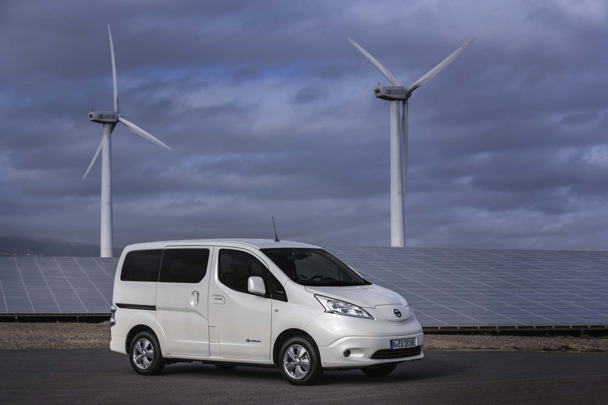 Nissan-e-NV200-3