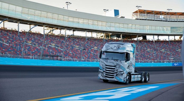 Nikola : Τα ηλεκτρικά φορτηγά Tre έφθασαν στην Αμερική