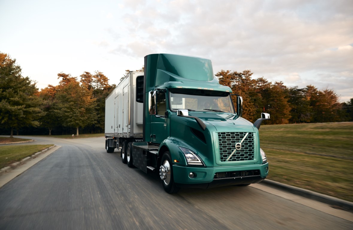 Volvo Trucks Ξεκινάει στην Β. Αμερική την εμπορική διάθεση του ηλεκτρικού VNR3