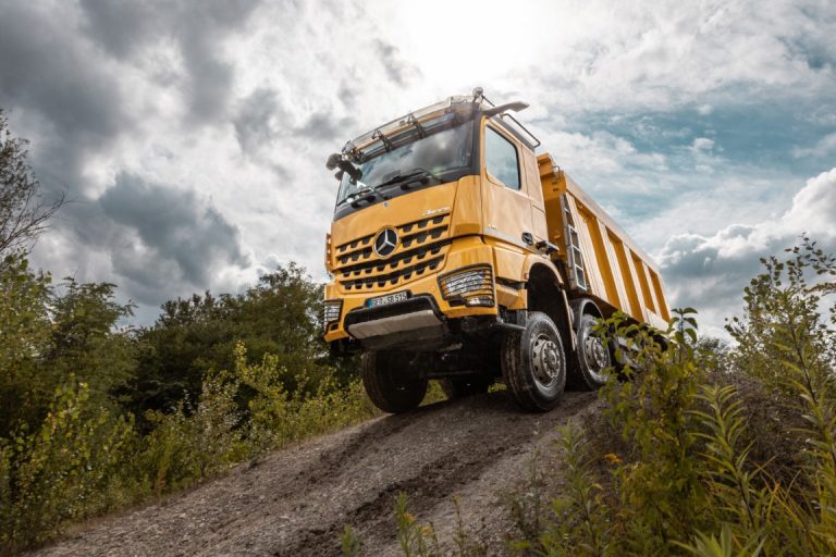 Мерседес бенц arocs