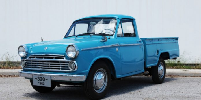 Nissan και ΝΙΚ. Ι. ΘΕΟΧΑΡΑΚΗΣ Α.Ε 60 χρόνια συνεργασίας pickup