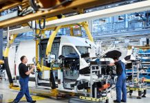 30,2% μειωμένες οι παραδόσεις οχημάτων της Mercedes-Benz το γ’ τρίμηνο 2021