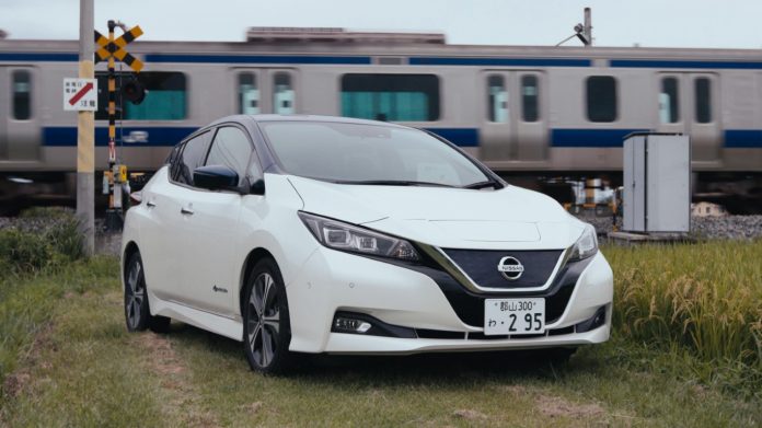 2022-Nissan-Leaf-EV (Medium)