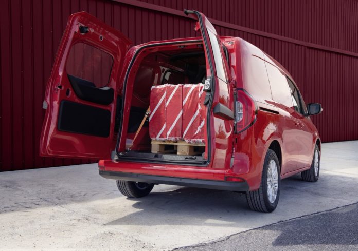 2021 / Citan / Feature Motif / Panel Van PRO / Exterior / Loading