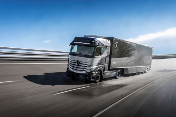 Mercedes-Benz GenH2 Truck Prototyp // Mercedes-Benz GenH2 Truck prototype