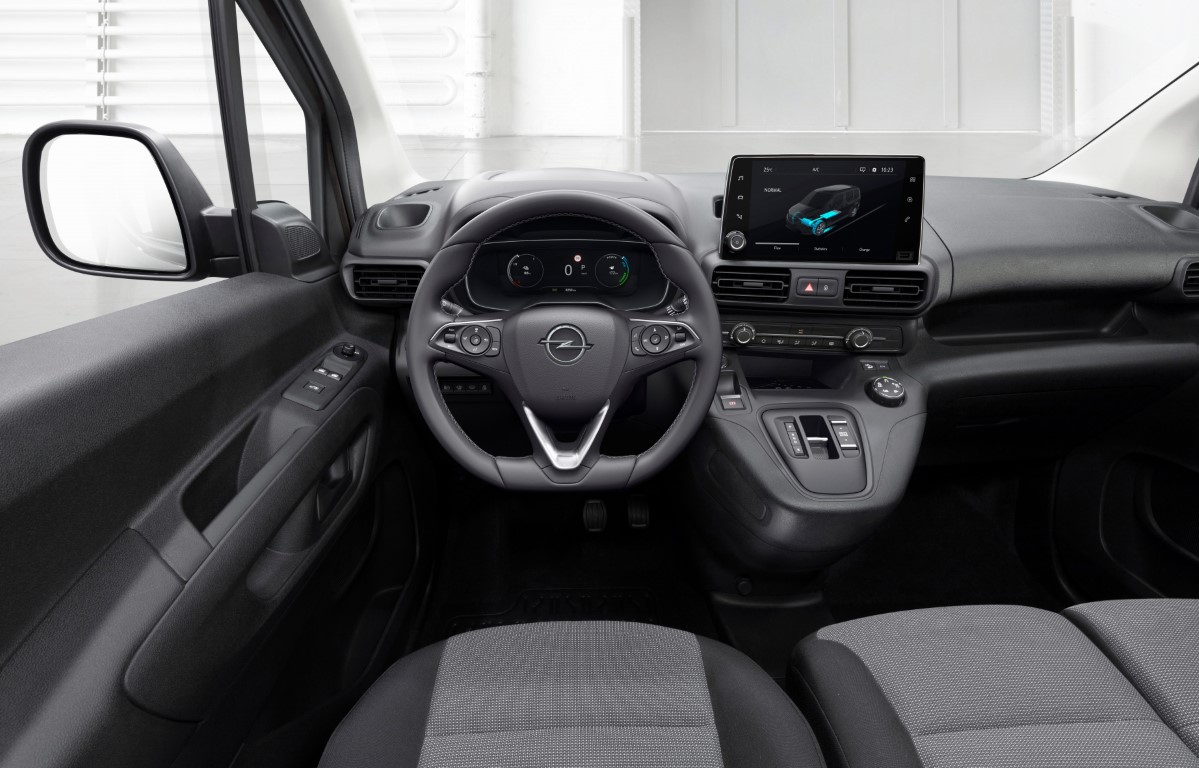 Opel Combo-e Cargo mit IntelliGrip