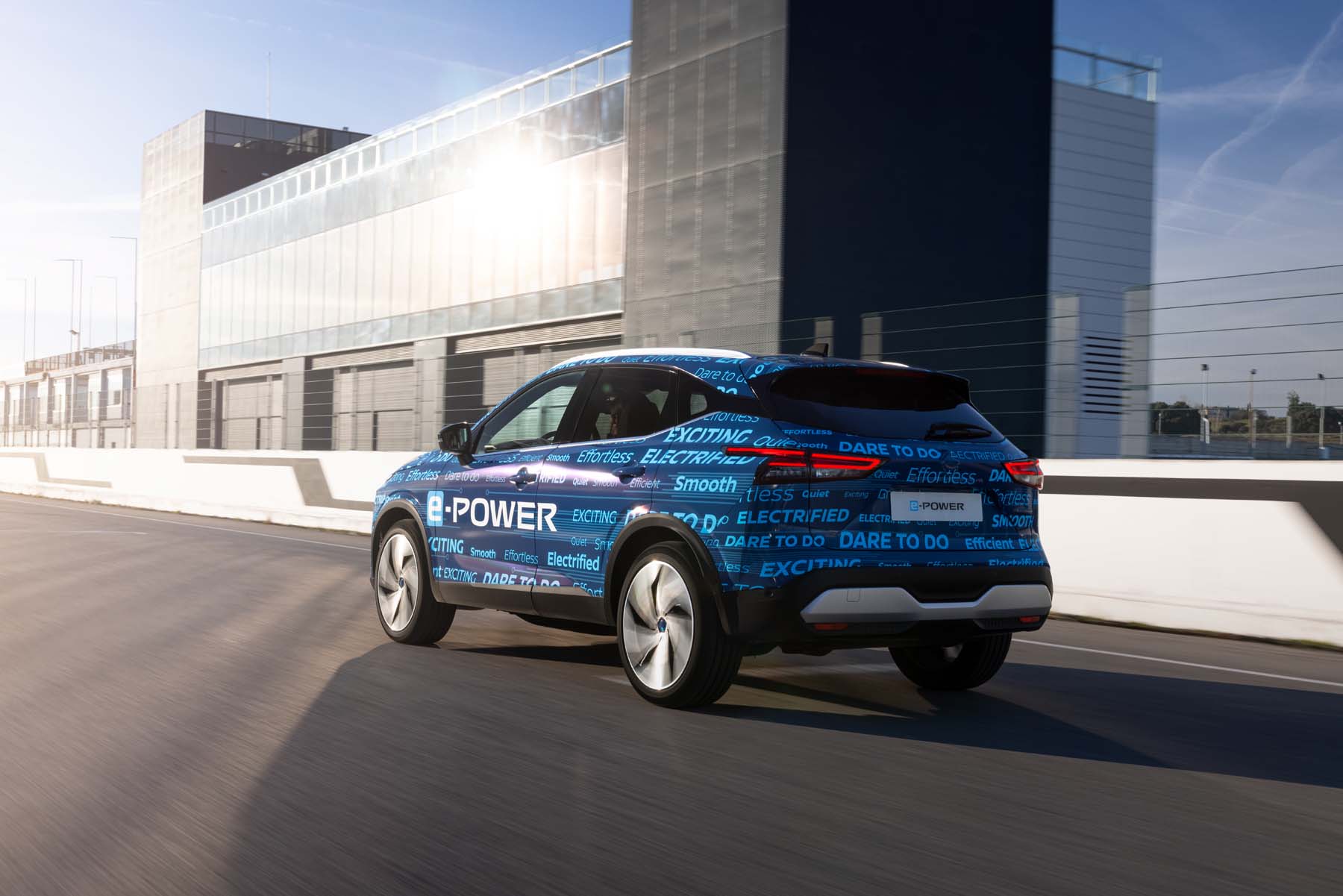 e-POWER wrapped dynamic 8