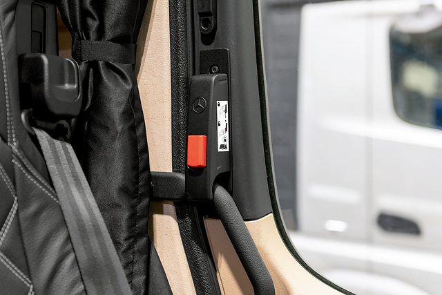 Streng limitiert: Der neue Actros L Driver Extent+ Strictly limited: The new Actros L Driver Extent+