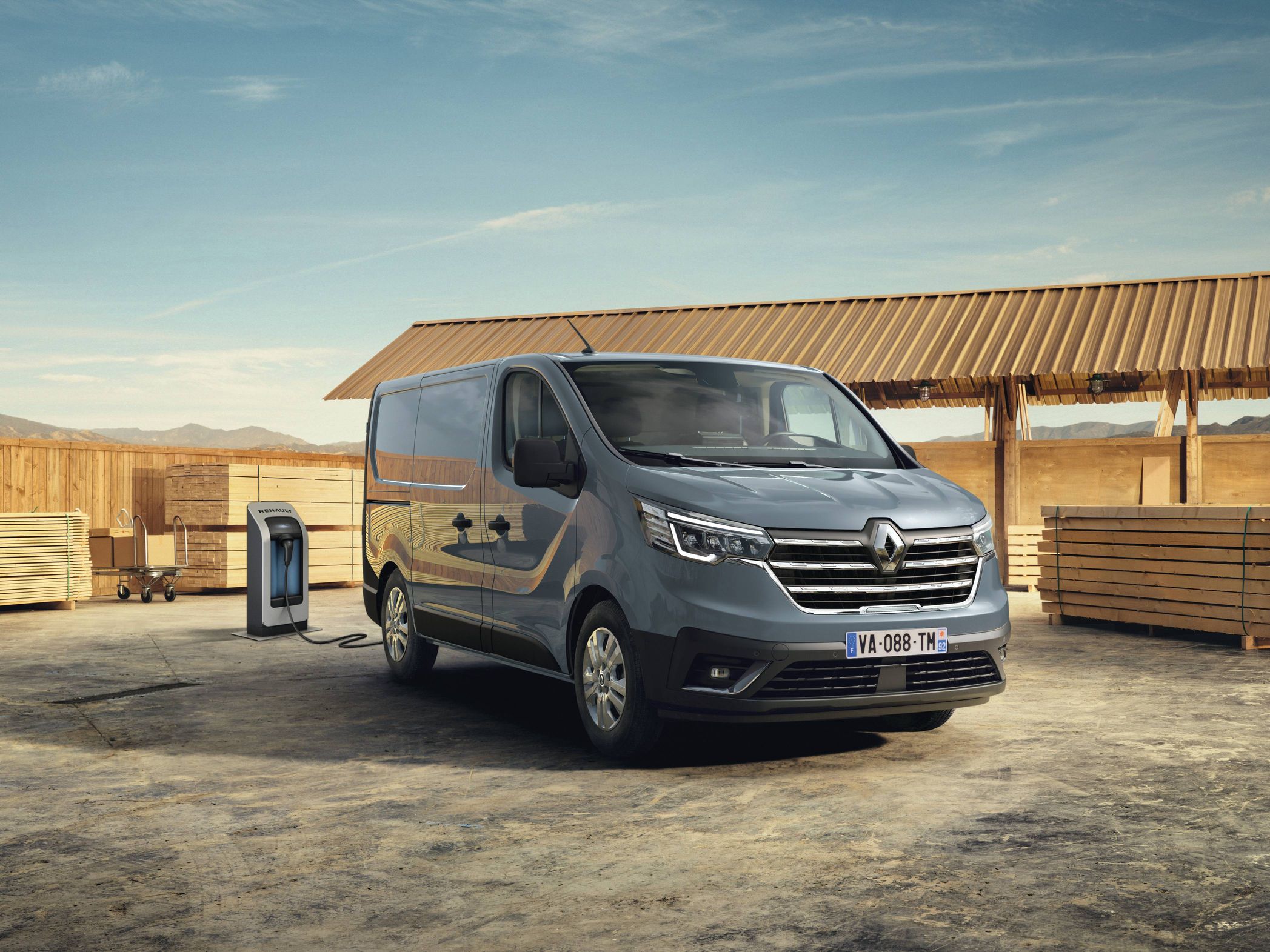 2022_-_All-new_Renault_Trafic_Van_E-Tech_Electric