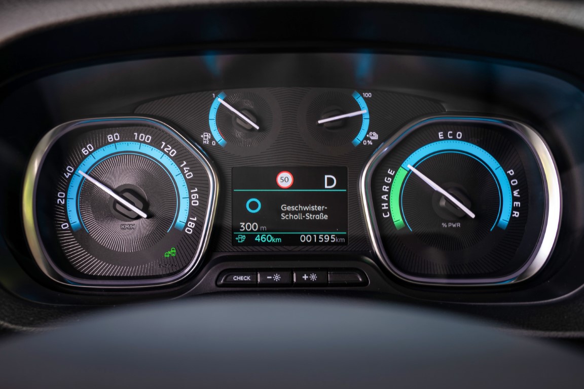 Peugeot e Expert (4)