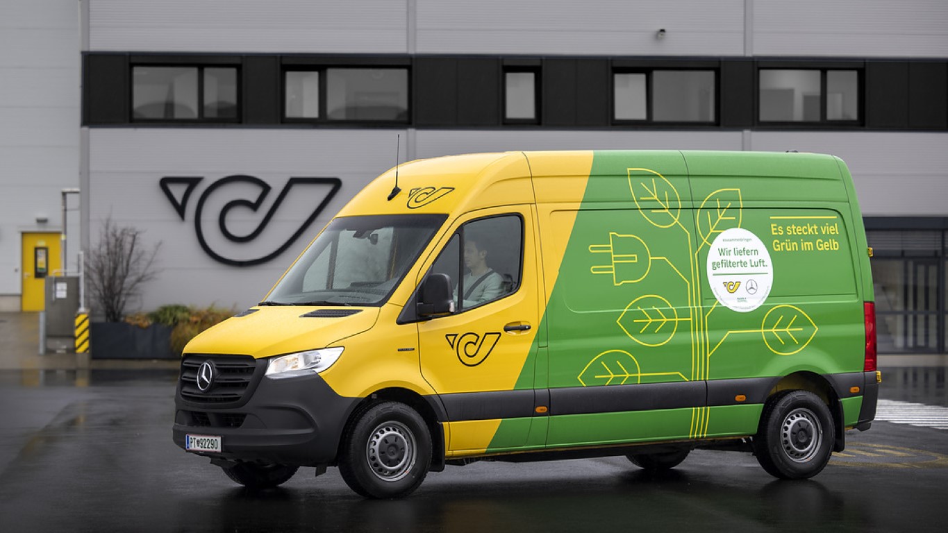 Mercedes-Benz eSprinter: Pilotprojekt mit der Österreichischen Post zu moderner Feinstaub-Filtertechnik liefert erste Ergebnisse Mercedes-Benz eSprinter: pilot project with Austrian Post to test state-of-the-art fine particle filter technology delivers first results