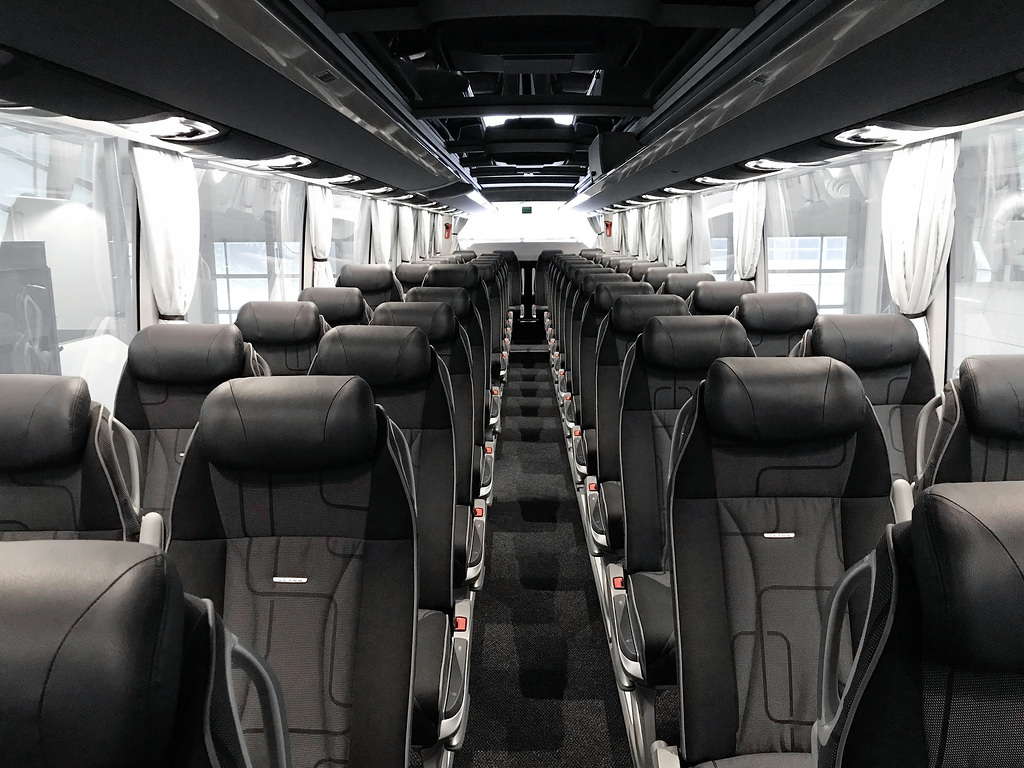 Der neue S 517 HDH ist mit 54 Sitzen ausgestattet The new S 517 HDH features 54 seats