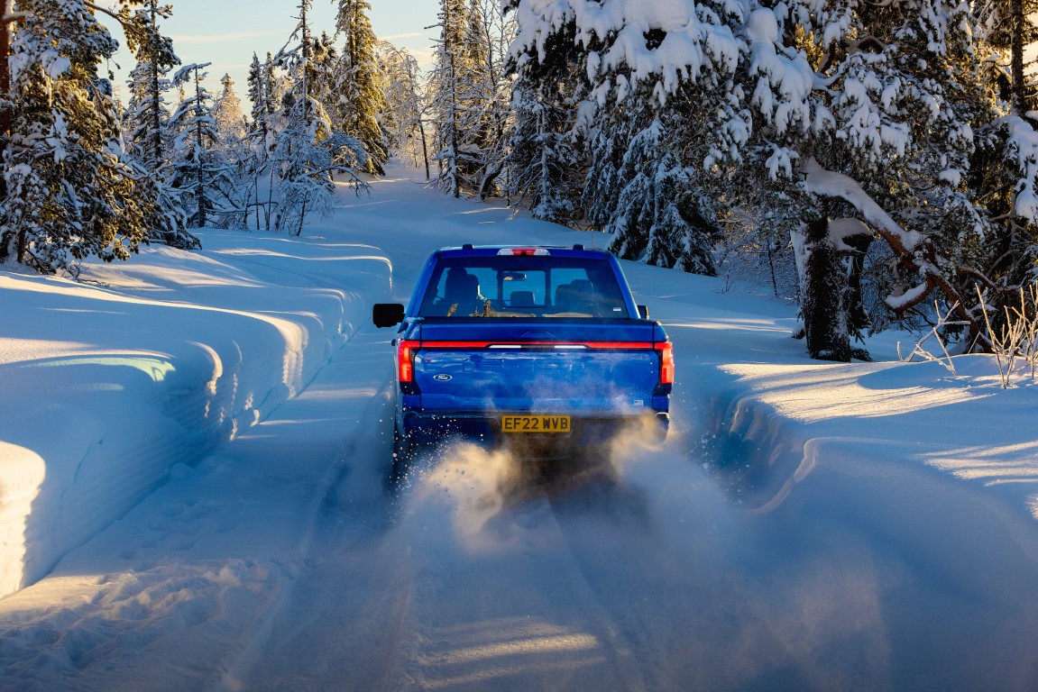 2023_FORD_F-150Lightning_Norway_32