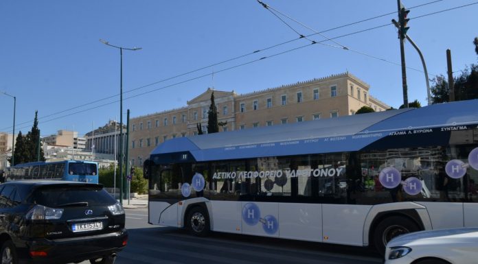 Οδικές Συγκοινωνίες: το αστικό λεωφορείο υδρογόνου της Solaris στους δρόμους της Αθήνας