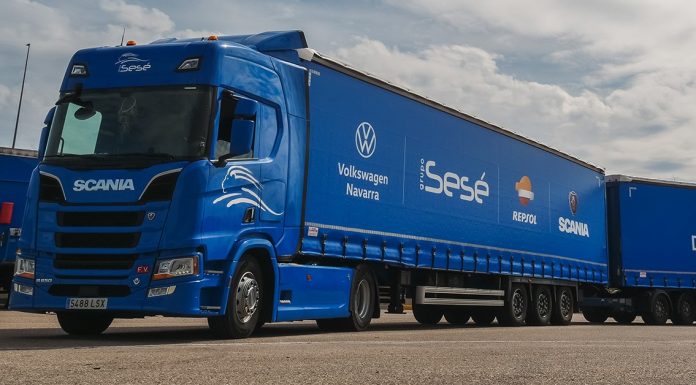 Το πρώτο Duo Trailer της Scania για «καθαρές» μεταφορές στην Ισπανία