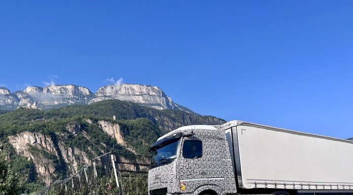 Το eActros 600 με φορτίο 40 τόνων ταξιδεύει 1.000 χιλιόμετρα με μία ενδιάμεση φόρτιση
