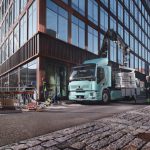 Αναβαθμισμένα ηλεκτρικά φορτηγά Volvo σχεδιασμένα για αστικές μεταφορές με μηδενικές εκπομπές ρύπων