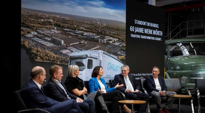 Επέτειος 60 χρόνων του εργοστασίου της Mercedes-Benz στο Wörth