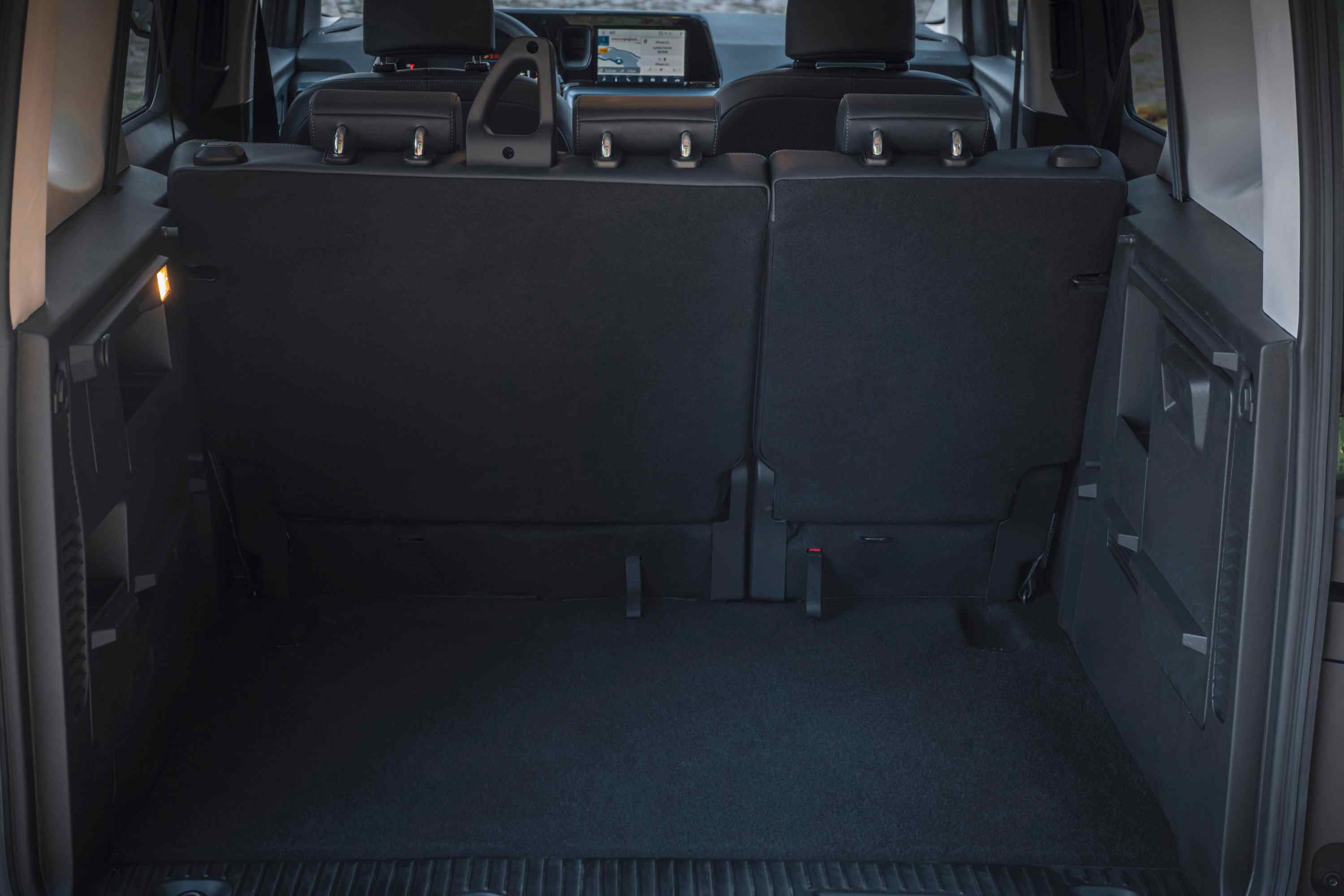 4_FORD_TOURNEO_COURIER_ACTIVE_05