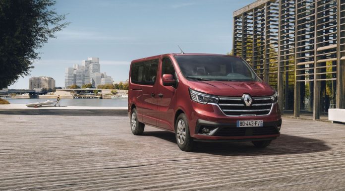 Νέο Trafic Combi της Renault: αναβαθμισμένο, κομψό, δυναμικό, ευρύχωρο