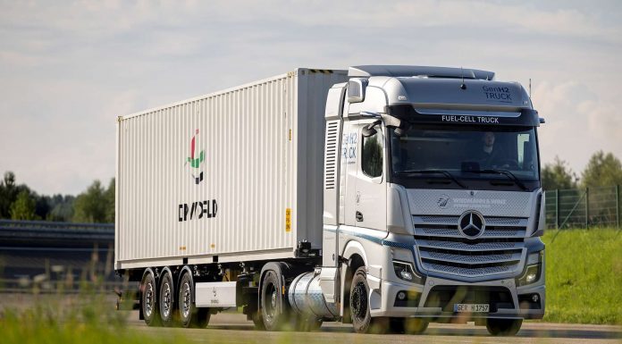 Η Daimler Truck ξεκινά δοκιμές με πέντε φορτηγά Mercedes-Benz GenH2