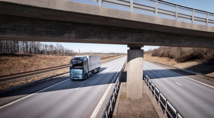 300 ηλεκτρικά φορτηγά Volvo παρήγγειλε η εταιρεία logistics DSV