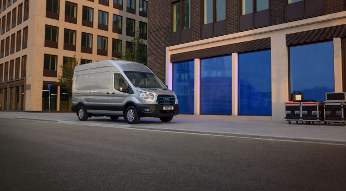 Ford E-Transit: Το αμιγώς ηλεκτρικό van τώρα ετοιμοπαράδοτο στην Ελλάδα